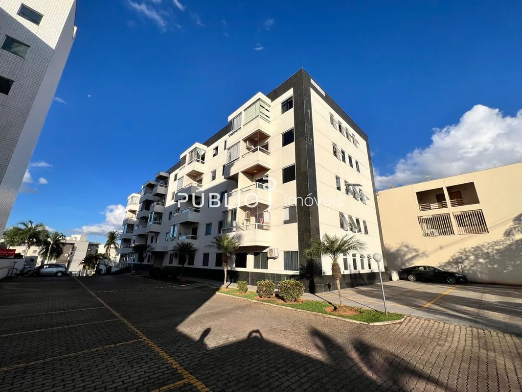 Este excelente apartamento mobiliado no Edifício Spazio Verde, localizado no SHI...