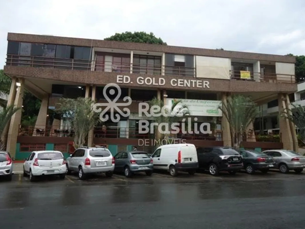 CLN 316, Bloco D - Loja térrea com vista para área residencial. Espaço em vão li...