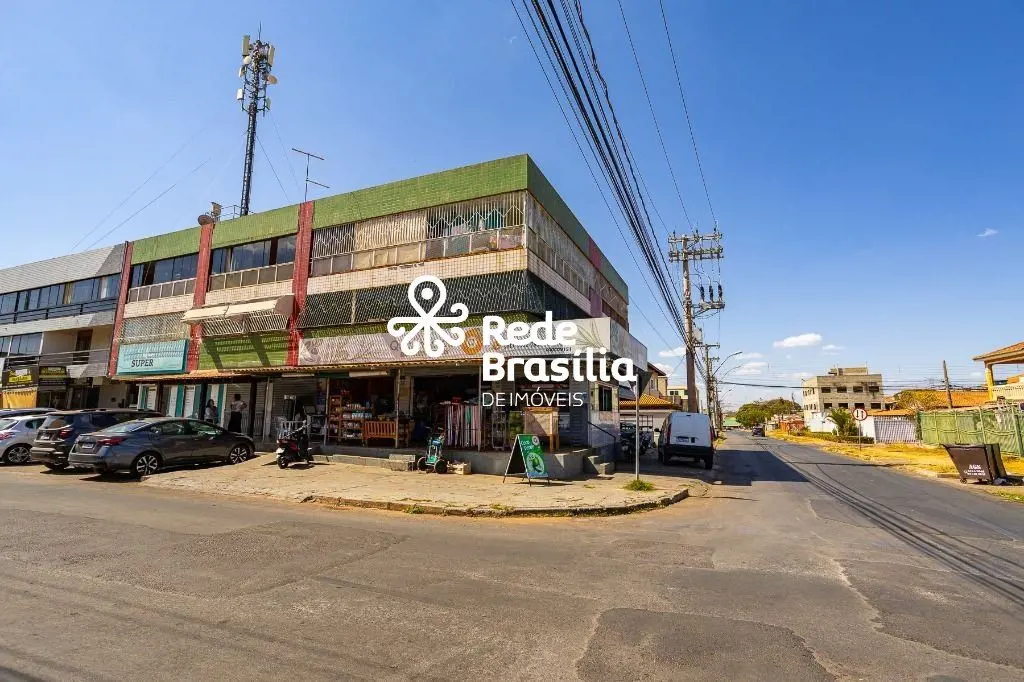 QI 9 - Guará IInvista em uma loja comercial com excelente potencial de retorno e...