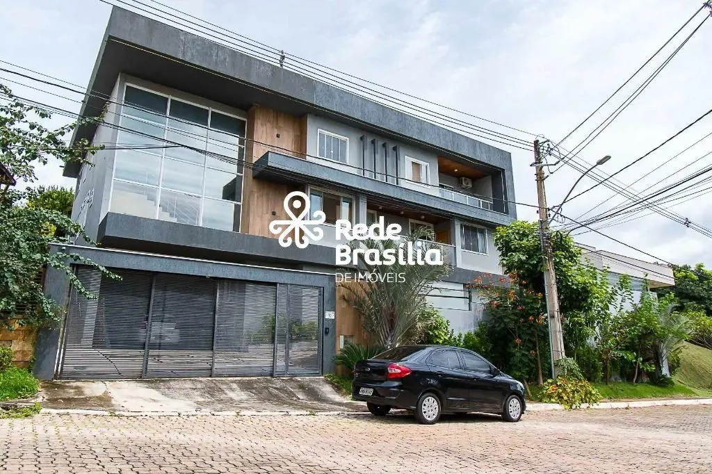 Condomínio Morada de Deus - Jardim Botânico - Aceita proposta Esta casa espaçosa...