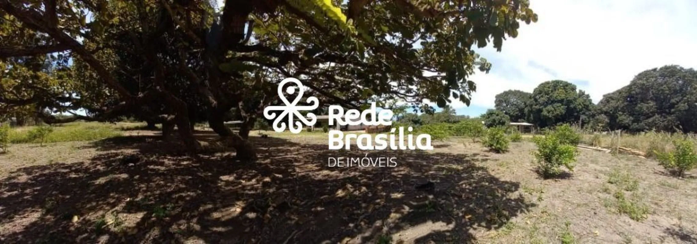 Chácara Laura - Gama - Chácara em ótima localização, a 3 km do Gama - 300m de as...