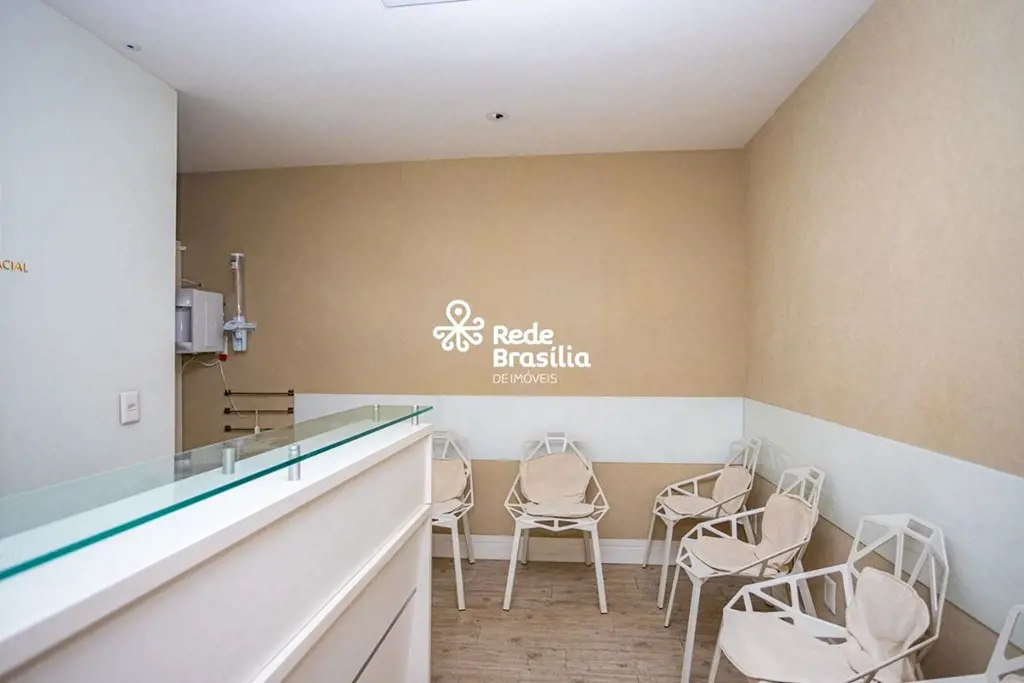 Centro Clinico Sul - Asa SulCom 35m² muito bem aproveitados, esta sala está situ...