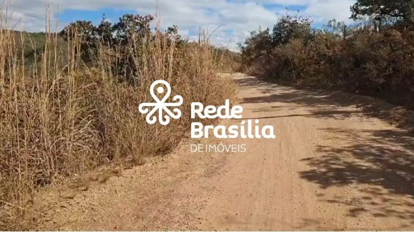 Fazenda Paranoá - Chácara São JorgeEsta chácara oferece um espaço amplo e tranqu...