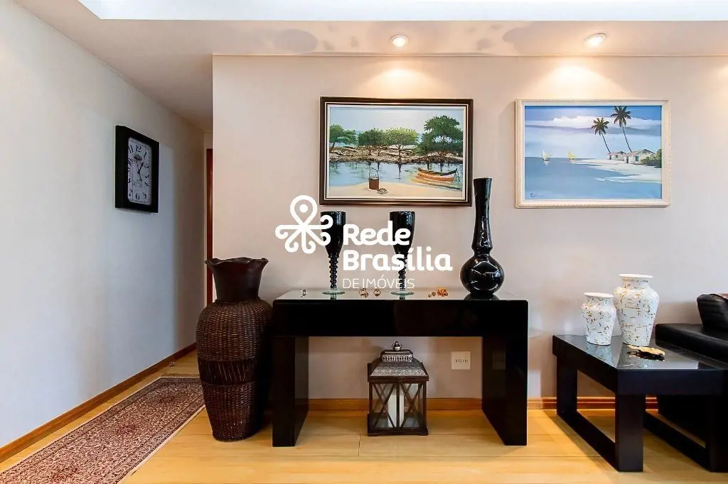 Apartamento Reformado de Alto Padrão | SQS 109 - Asa Sul148 m² de conforto, sofi...