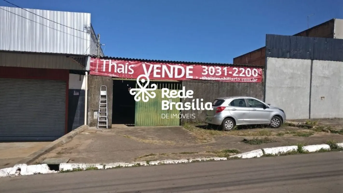 ADE Quadra 01 - CeilândiaGalpão com laje, pé direito duplo, escritório, três ban...