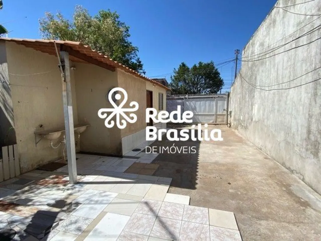 Quadra QS 10 - Riacho Fundo IProcurando uma casa com localização conveniente e p...