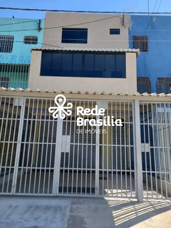 Prédio na Ceilândia Norte - Quadra EQNN 1/3Ótimo prédio p/ investimento, tanto c...