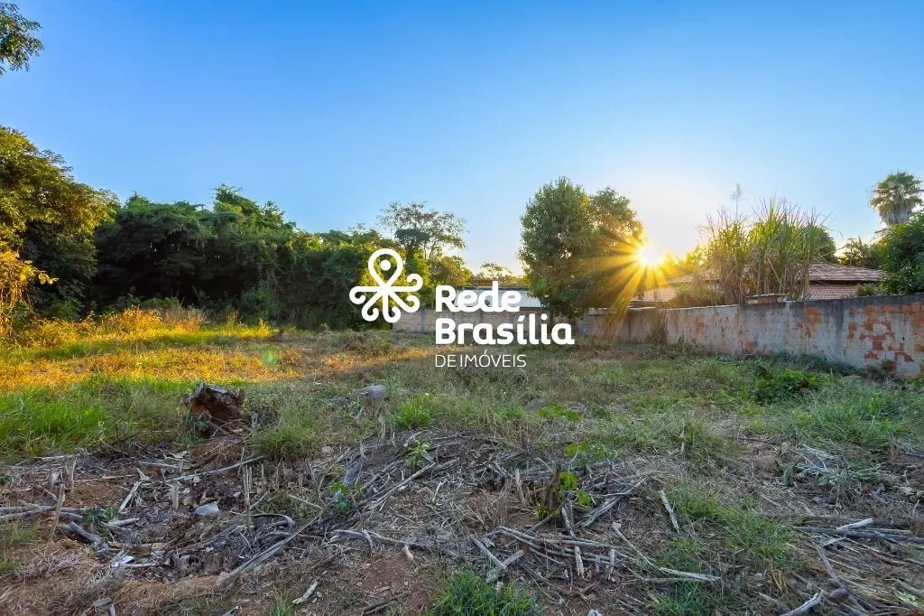 Condomínio Ouro Vermelho I Terreno no Jardim Botanico Lote amplo com 947m² no Co...