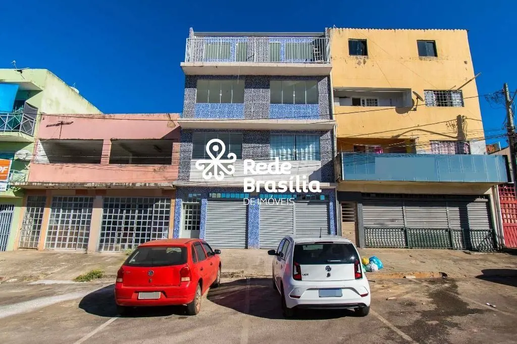 ADE 27 - Águas ClarasApresentamos um excelente prédio em uma localização privile...