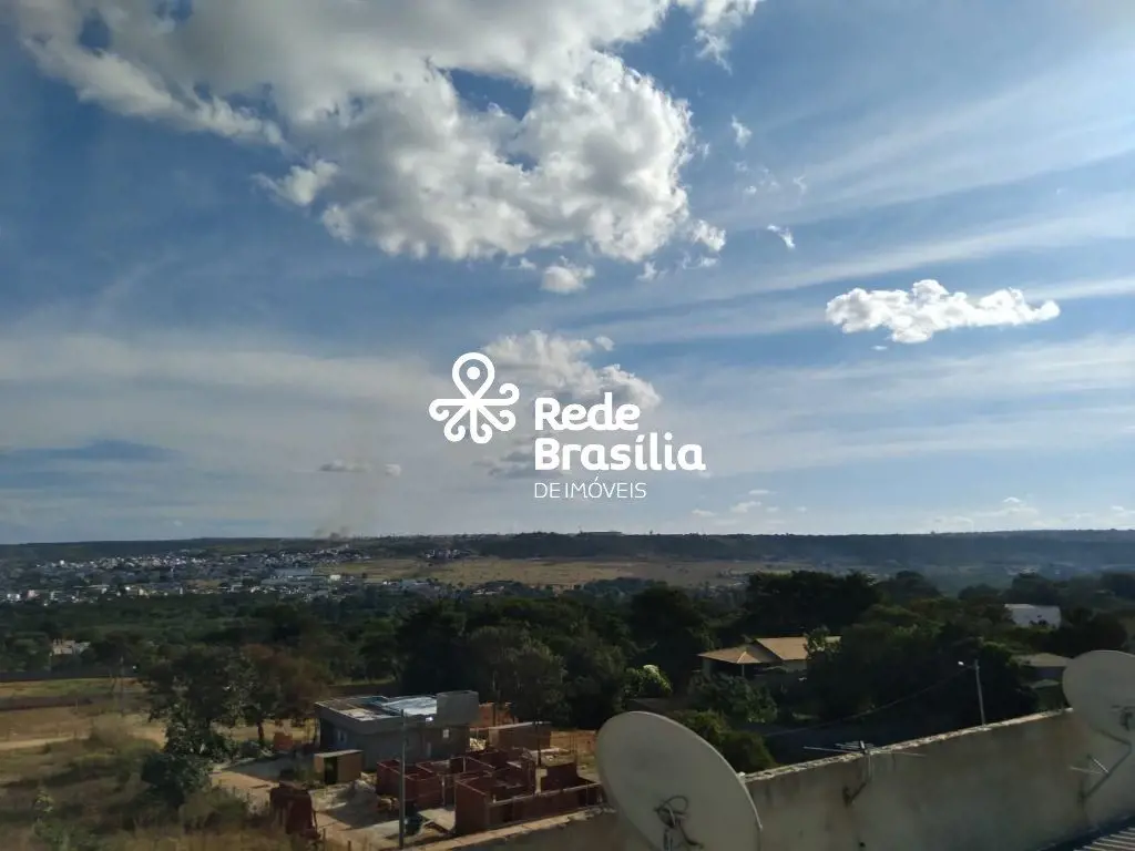 Quadra 73, Jardim Botânico/DF.Excelente terreno em condomínio fechado. Possui co...