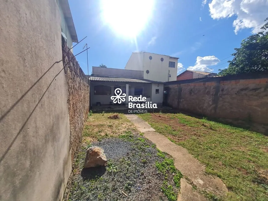 O que acha de morar numa casa com podencial para expansão numa localização privi...