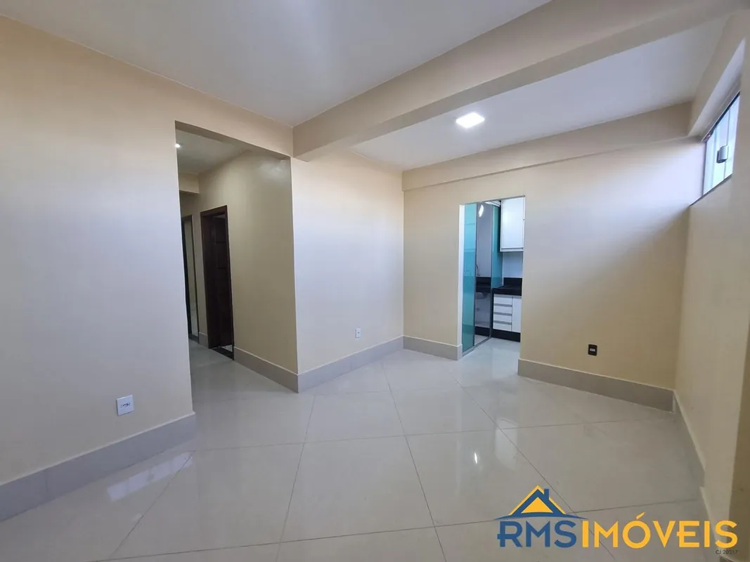 Maravilhoso Apartamento na QNG 21- 03 Quartos, incluindo 01 Suíte;- Cozinha Equi...