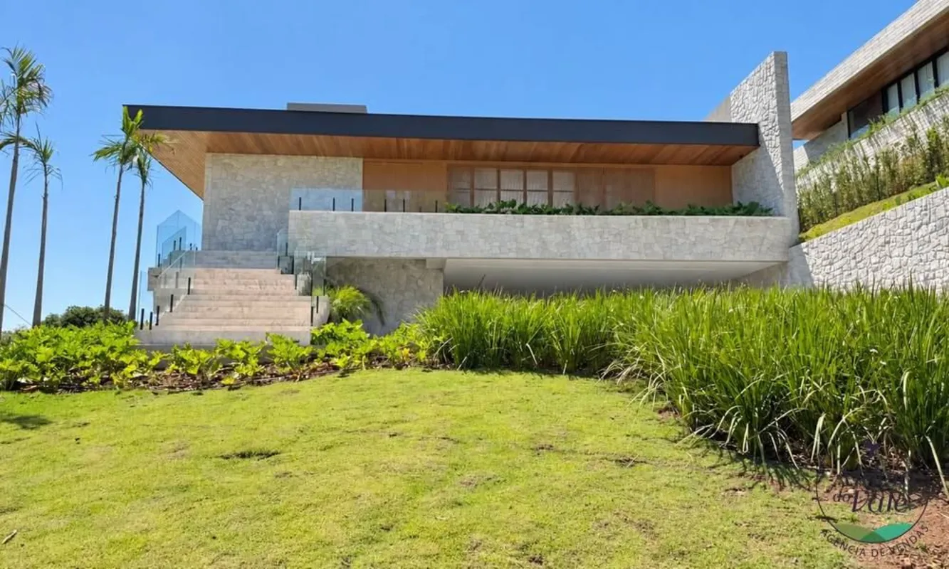 Casa moderna nova com armários no Aldeia do Vale.Casa predominantemente térrea, ...