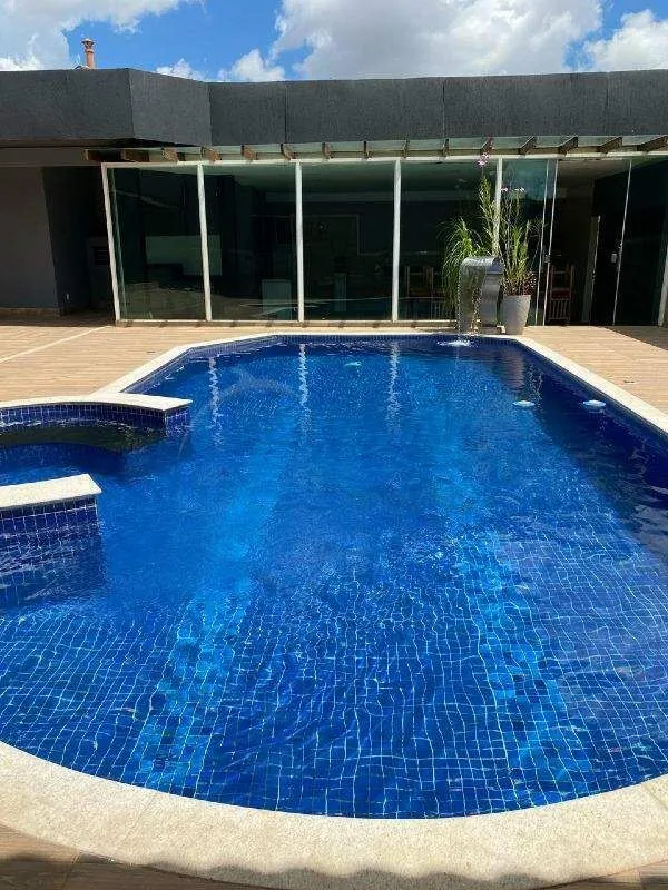 Casa de Condomínio 4 Quartos, 2 Suítes, DCE e 8 Vagas de Garagem à Venda na SHA ...