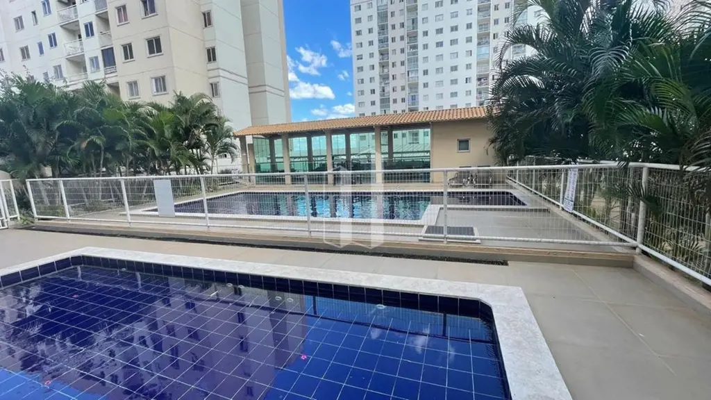 Apartamento três Quartos, uma suíte, sala dois ambientes, sendo duas vagas de ga...
