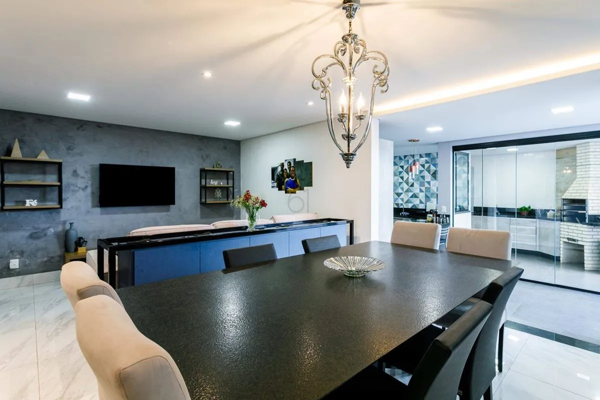 Casa à Venda em Vicente Pires - 4 Quartos, 4 Suítes, Lazer CompletoApresentamos ...