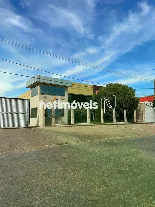 Estrutura : Guarita com segurança 24h, com banheiro e copa( 2 andares em vidro )...