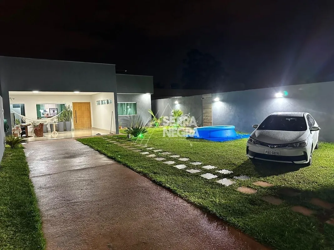 EXCELENTE CASA, 2 QUARTOS, 26 DE SETEMBRO Lote de 400 m² Área construída 140 m² ...