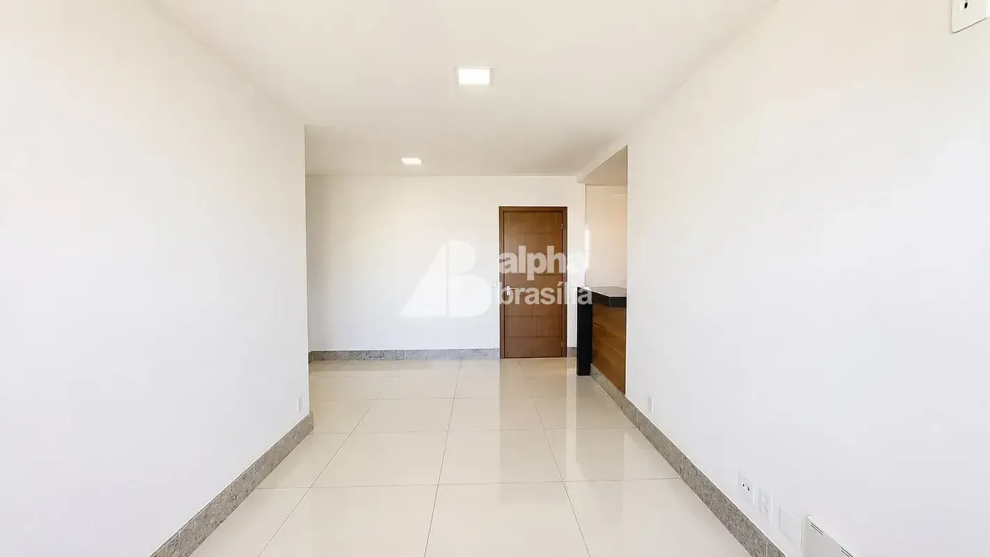 Excelente apartamento em localização privilegiada, na valorizada SQNW 103 Noroes...