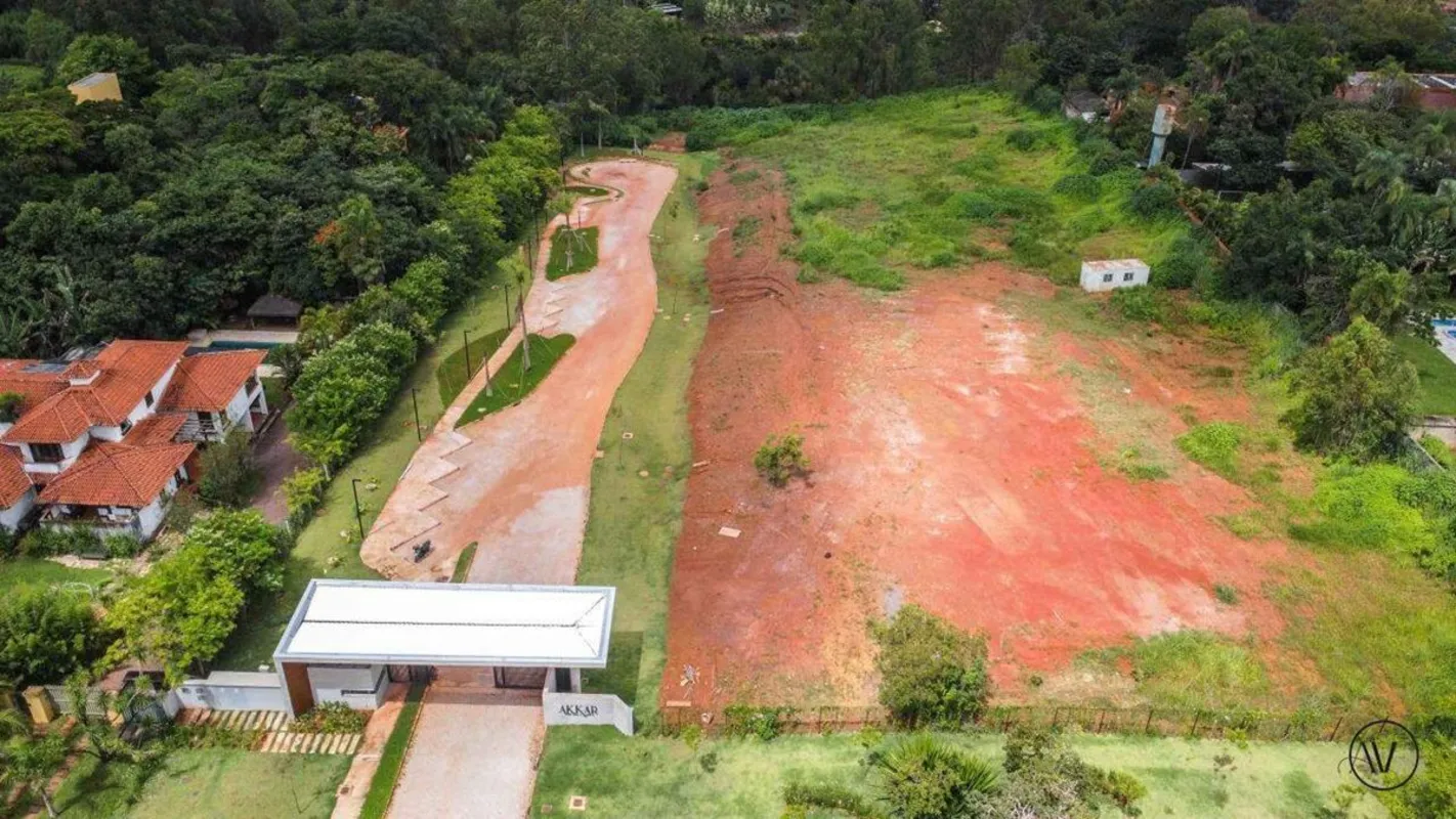 Localizado na SMDB Conjunto 05, no Setor de Mansões Dom Bosco, o condomínio Coli...