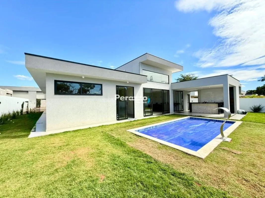 Excelente Casa Alto Padrão 3 com suítes no Condomínio Boulevard Residence - Seto...
