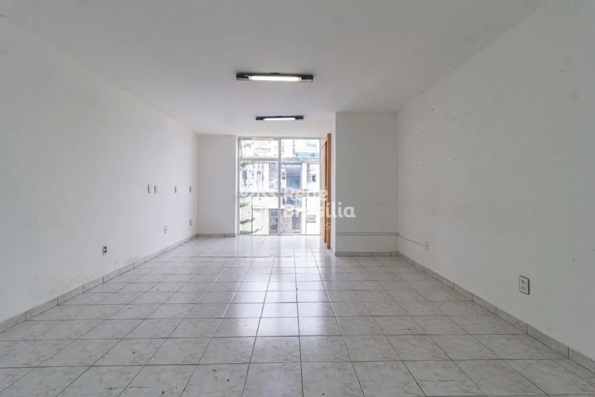 Sala Comercial à Venda - Centro de Taguatinga CentroÁrea privativa de 36,8 m²1 b...