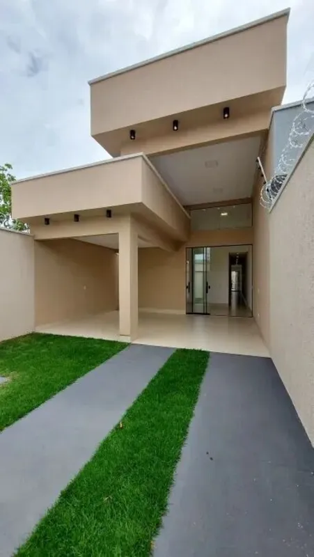 Casas no Alto Padrão Setor Faiçalville 3 quartos, sendo 1 suite Toda no porcelan...