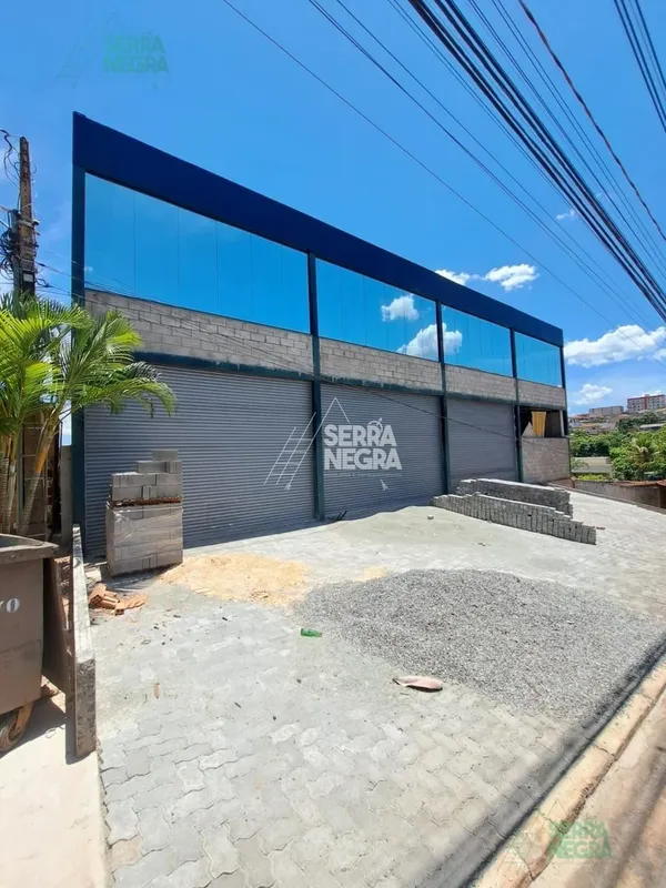 EXCELENTE GALPÃO!!! Rua 07, 230m², 8 mts Altura, Vicente Pires- 430m² Área const...