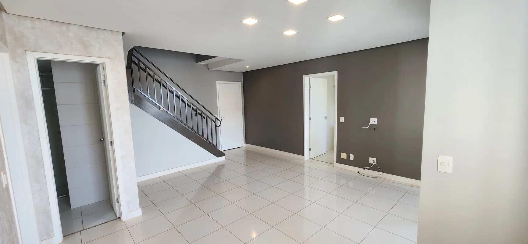 Cobertura Duplex: Espaço, conforto e localização estratégica em Águas ClarasViva...