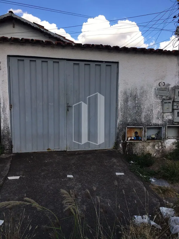 Alugo Barracão n o Jardim Nova Era, na rua Silva Bueno QD: 12 LT: 29 Casa-03, CE...