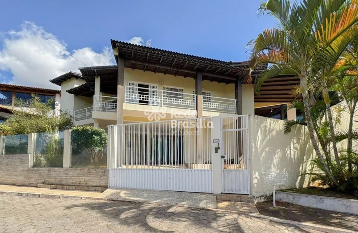 Casa à Venda - Condomínio Ecológico Village IIILocalização privilegiada: A apena...