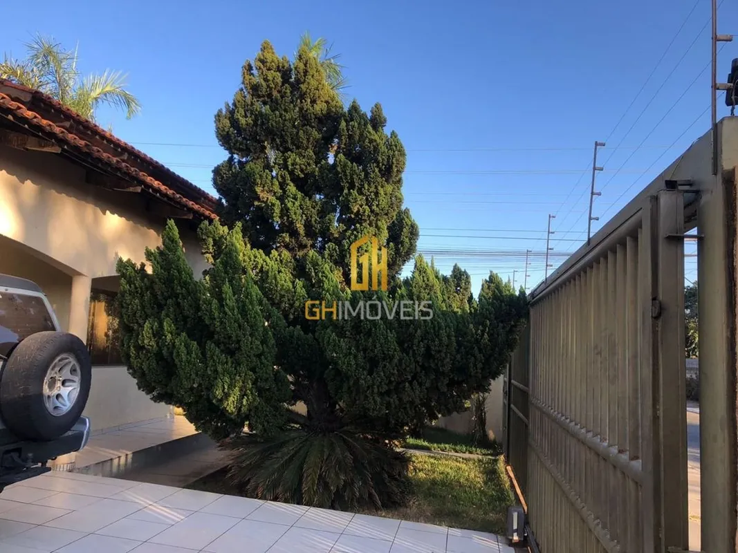CA1455Linda casa localizada no setor Faiçalville. Lote com 500 metros quadrados ...