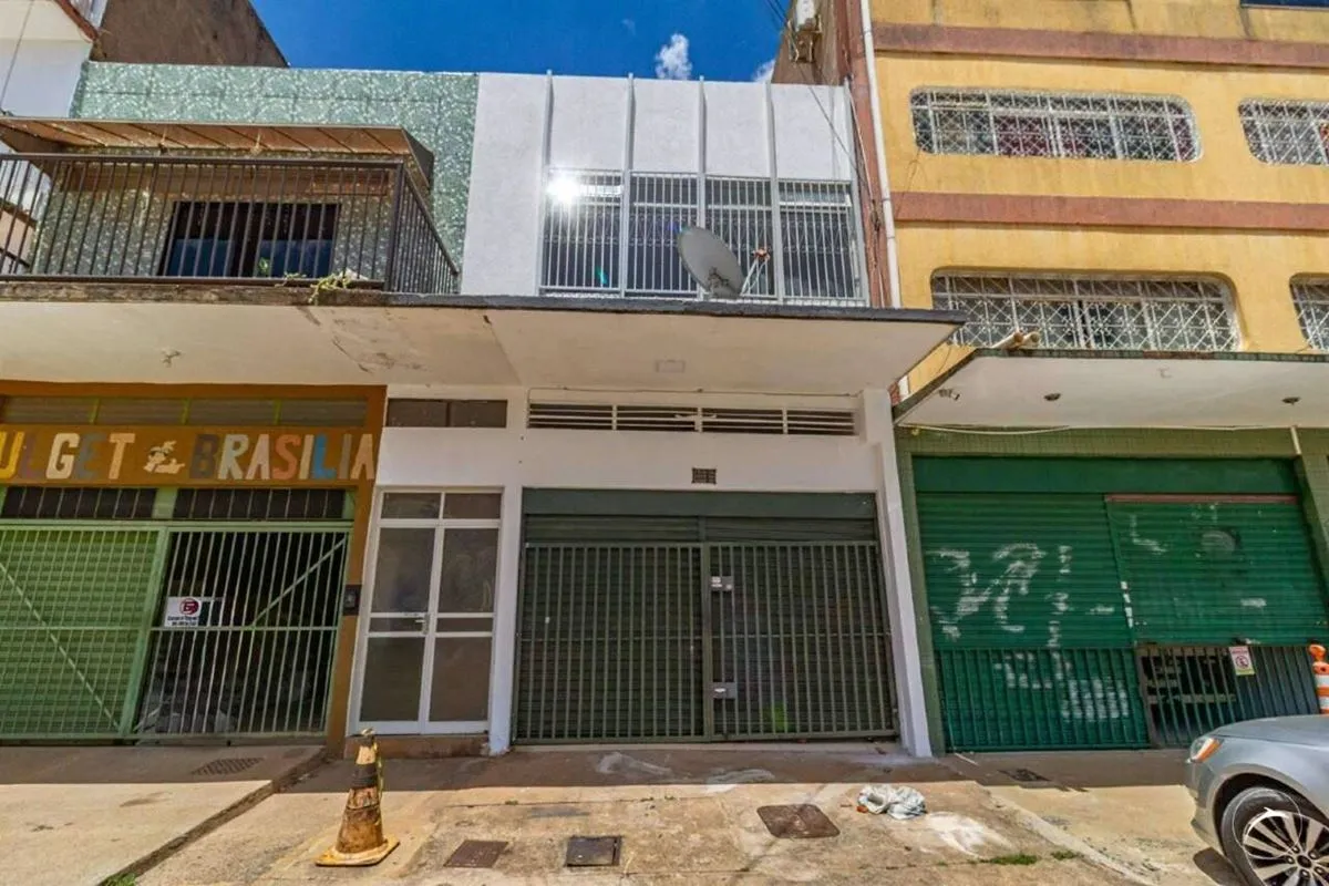 Apartamento à Venda com 2 Quartos na CND 4 - Taguatinga Norte, Praça do BicalhoL...