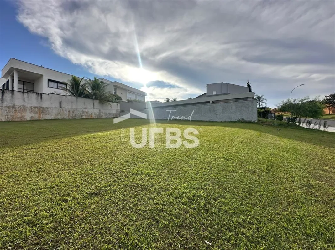 COD U-0025032 - Lote à venda no Alphaville Araguaia – GoiâniaExcelente lote de 5...