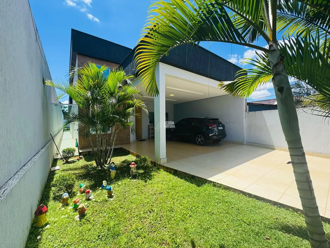 Casa terrea em condominio fechado, 03 quartos sendo todos com suite, armários, á...