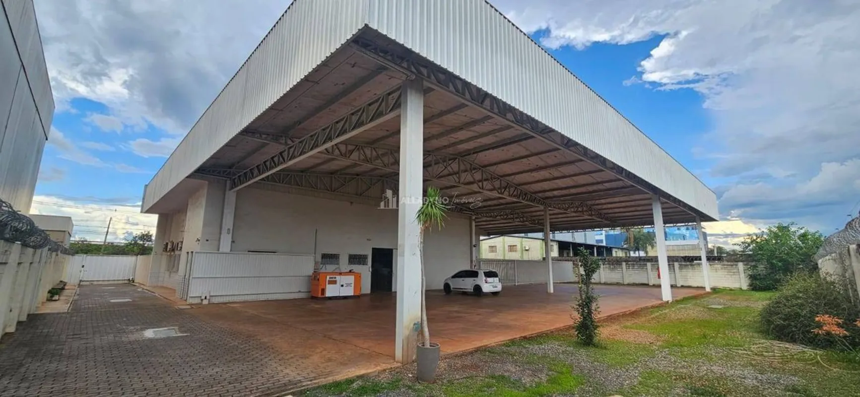 Oportunidade Comercial no SIA – Rua 17 Apresentamos uma excelente oportunidade p...