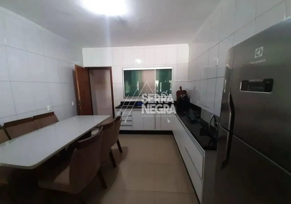 Casa Padrão 2 Quartos (1 suíte) Laje completa, Porcelanato, Condomínio Fechado, ...
