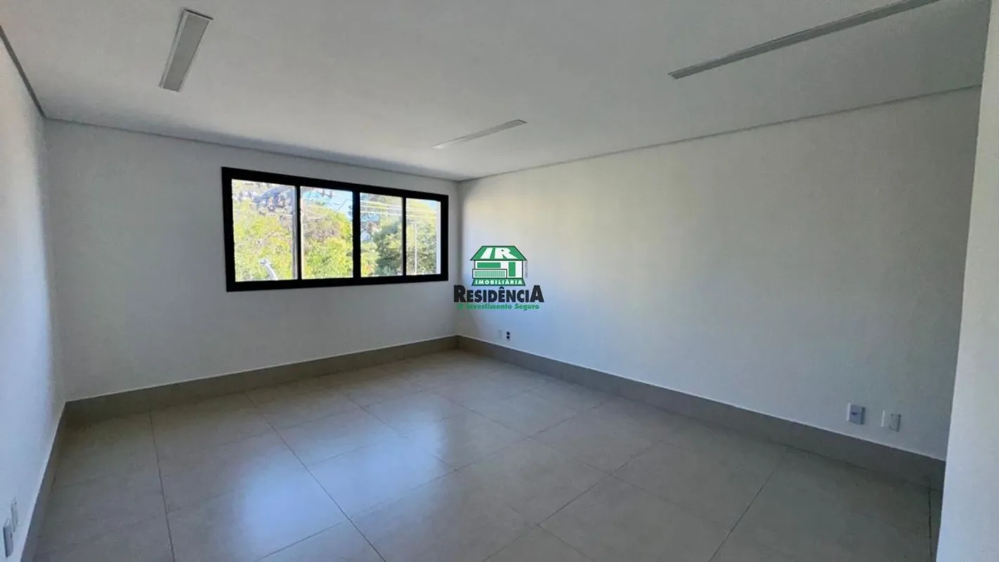 sala contendo 78,60 m²02 banheiros Com vista pra praça bom Jesusótima localizaçã...