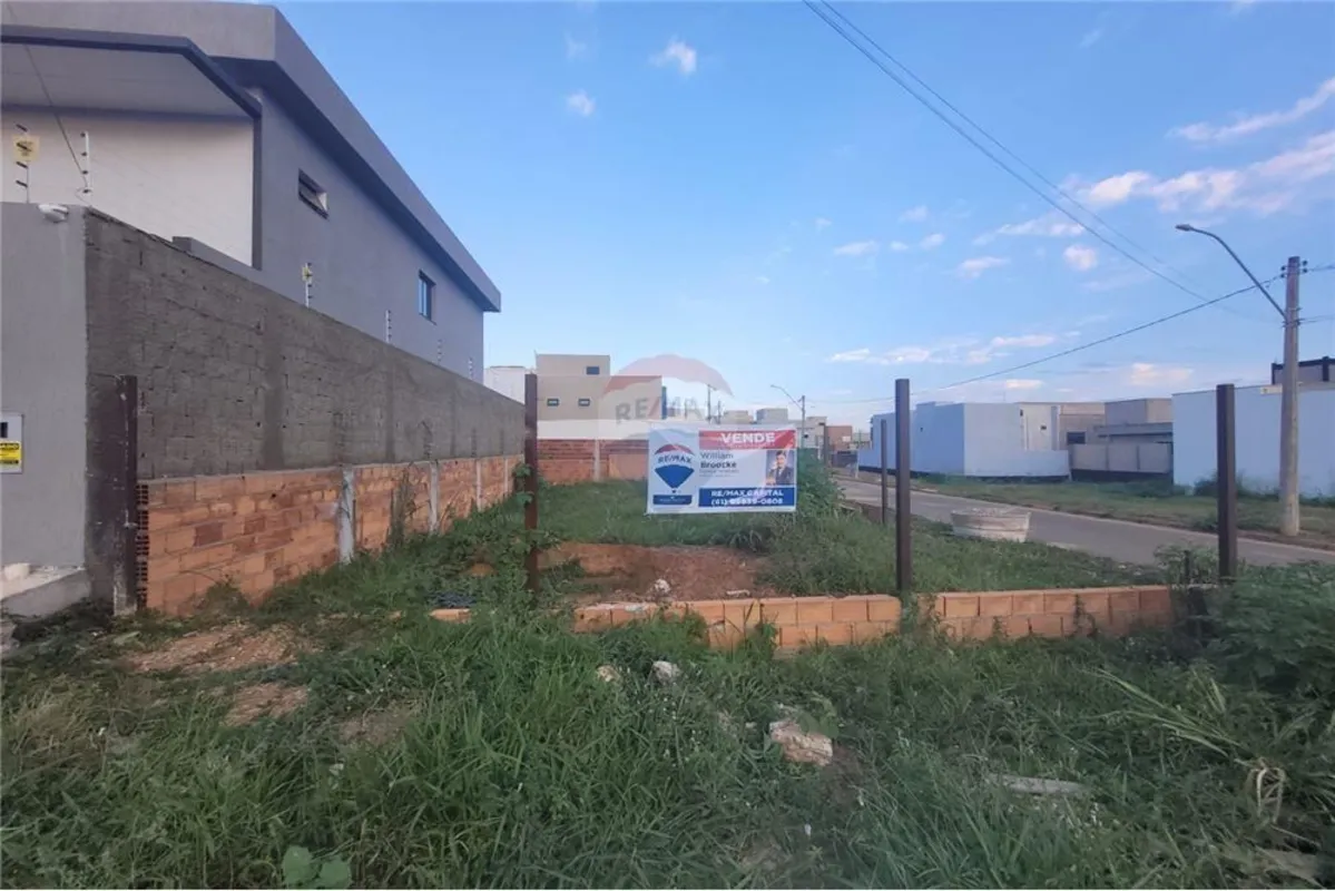 vendo terreno com 165m² de esquina na quadra 52, a mais procurada na melhor quad...