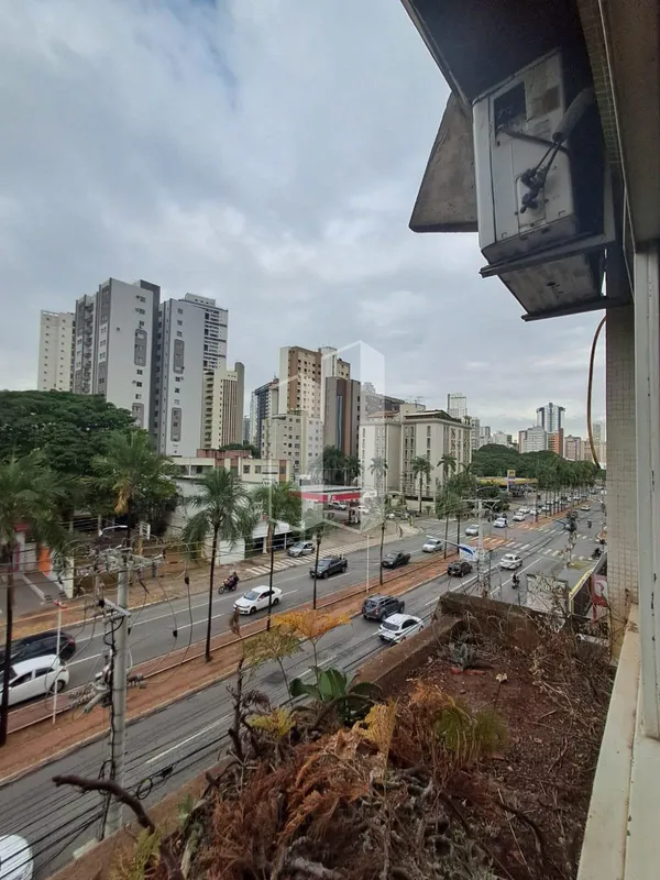 Oportunidade no Setor Oeste ao lado do Bosque dos Buritis!Apartamento com 4 quar...
