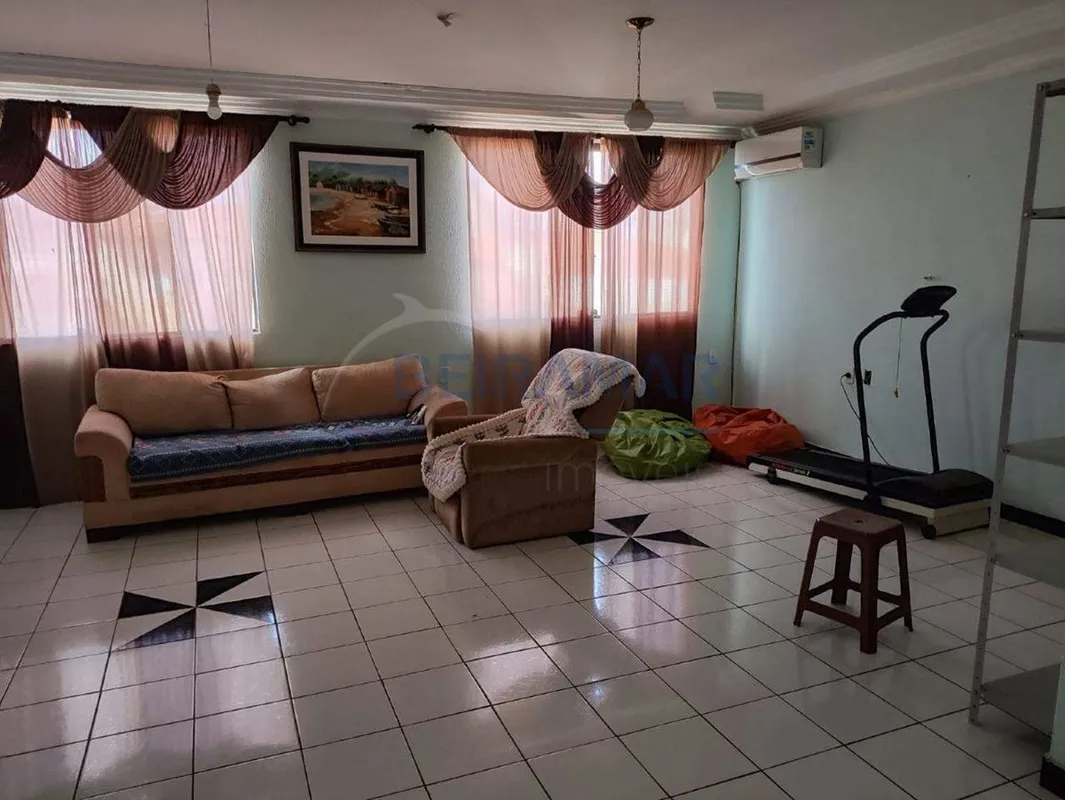 Sala-Ampla sala de estar-Ambiente confortável, ideal para integração entre os es...
