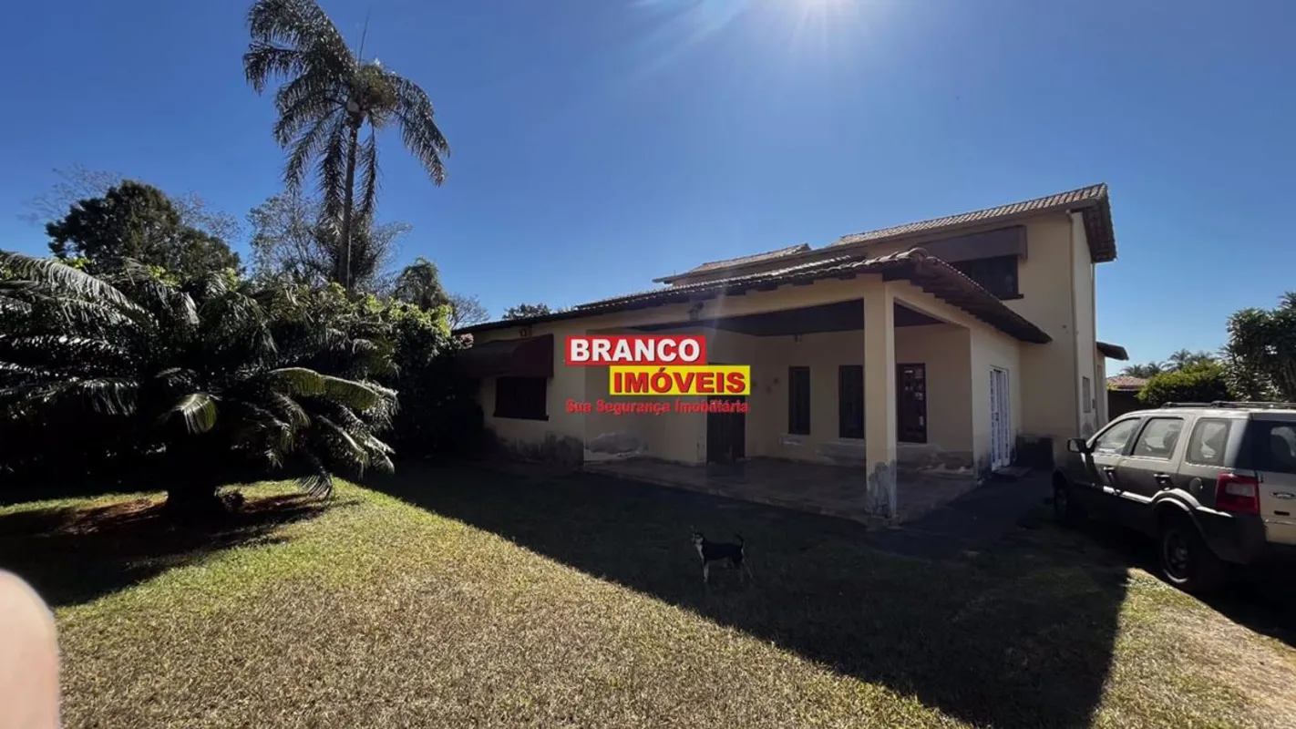 Oportunidade Única no Park Way Casa com Grande Potencial de Reforma!Apresentamos...