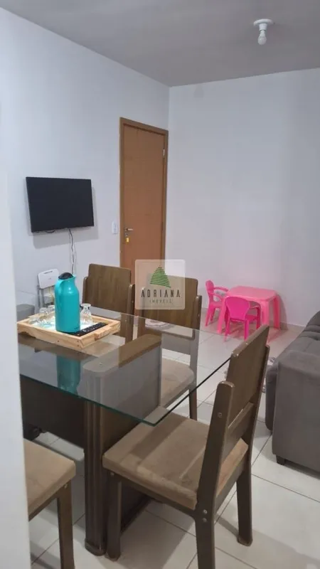 2 quartos, sala, banheiro social, cozinha, área de serviços, 1 vaga de garagem ,...
