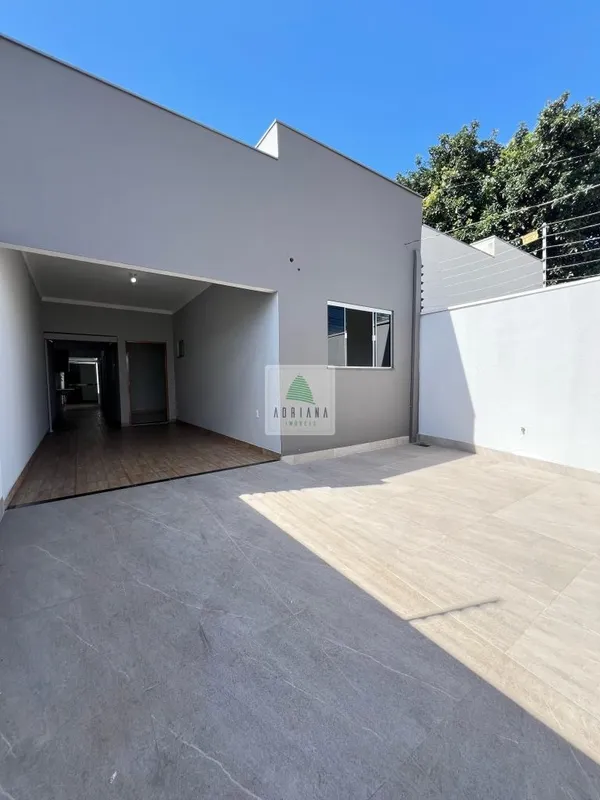 lote de 150 m²Área construída de 89,43m²2 Quartos uma suíte c/ guarda roupa.Área...