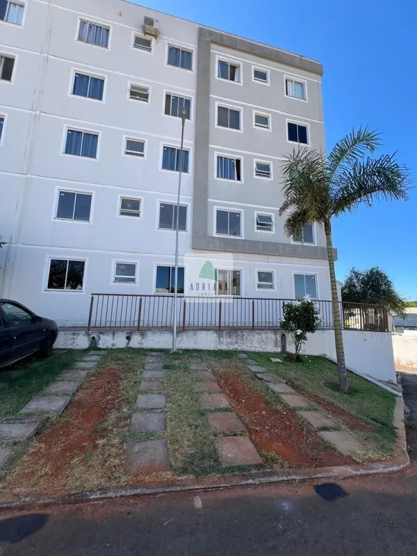 2 quartos , sala, banheiro social ,cozinha, área de serviços, 1 vaga garagem 01/...