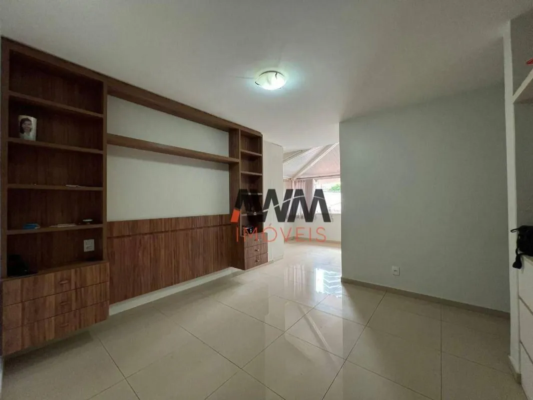 Sobrado com 5 suites proximo ao Parque Vaca Brava. com 420 m² construidos e 610 ...