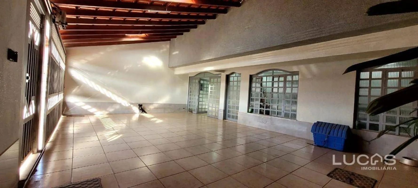 EXCELENTE CASA TÉRREA À VENDA NA QNC 08 TAGUATINGA NORTE R$ 760.000,00Sinta o Co...