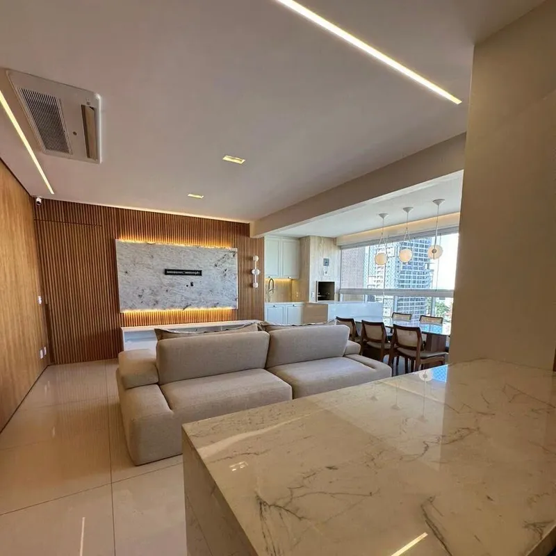 Apartamento mobiliado à venda, localizado, com 122 m² de área privativa, distrib...