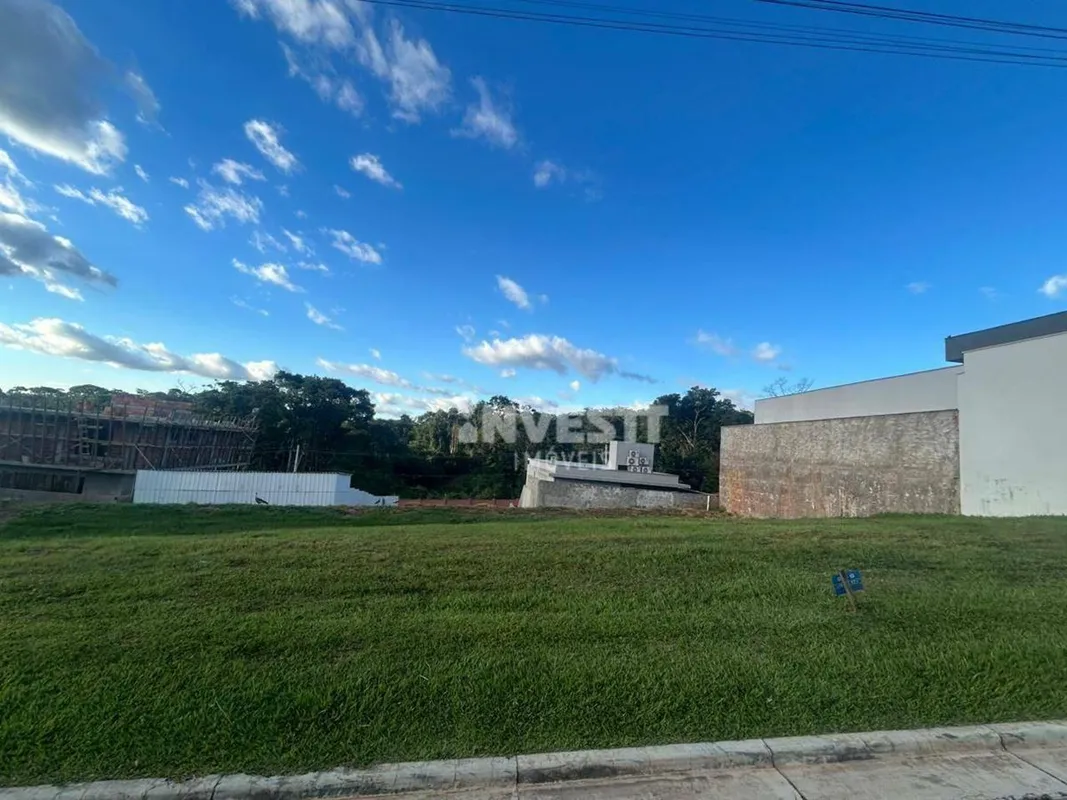 LOCALIZAÇÃO:Em localização privilegiada, próximo GO-403 KM 6. Rodeado à natureza...