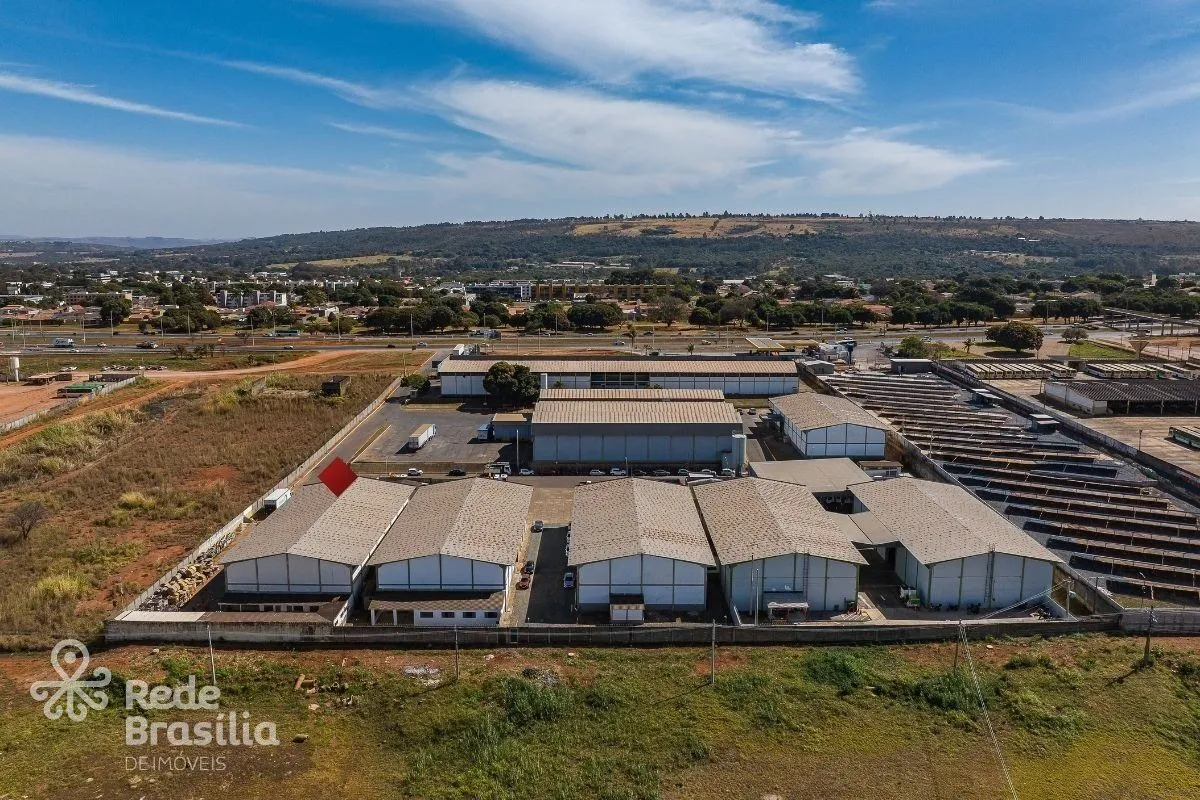 Galpão para Locação - 920 m² no Polo Empresarial Bagdá, SobradinhoLocalizado no ...